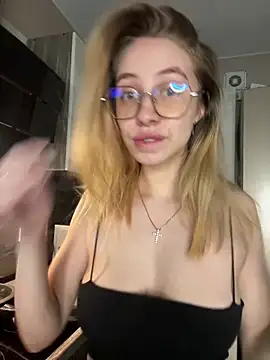 Kitty Katrine online show from 17, 4, 2026