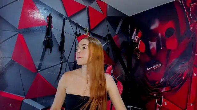 Hana and Zeta online show from 16, 12, 2025