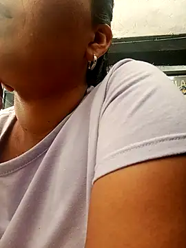 Snapshot of mariana_mauricio_hot chatting on 8, 10, 2025 mariana mauricio hot online show from 8, 10, 2025