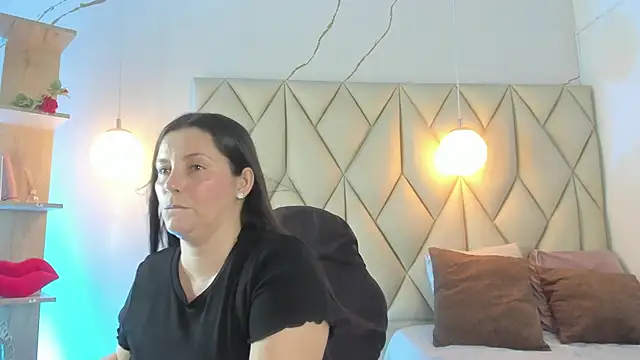 Snapshot of angelswets chatting on 9, 5, 2026 angelswets online show from 9, 5, 2026
