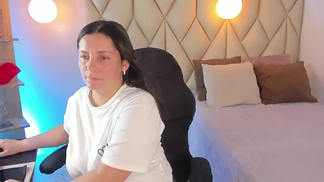 angelswets online show from 12, 4, 2026