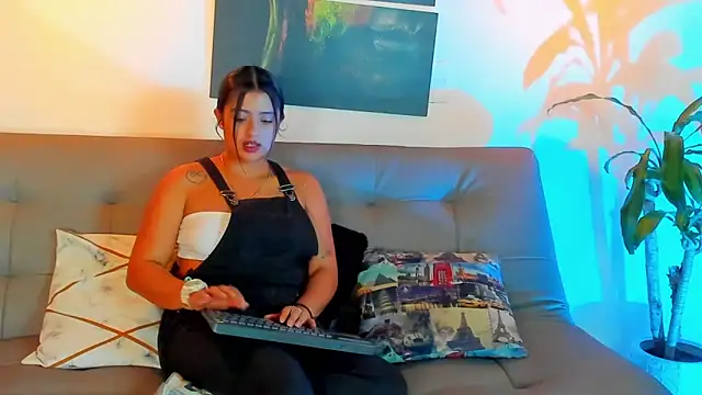 karla 999 online show from 4, 2, 2025