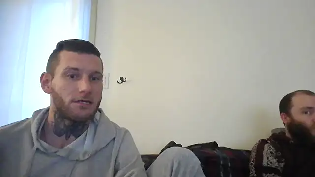Snapshot of AlvinFoxx chatting on 3, 11, 2025 AlvinFoxx online show from 3, 11, 2025