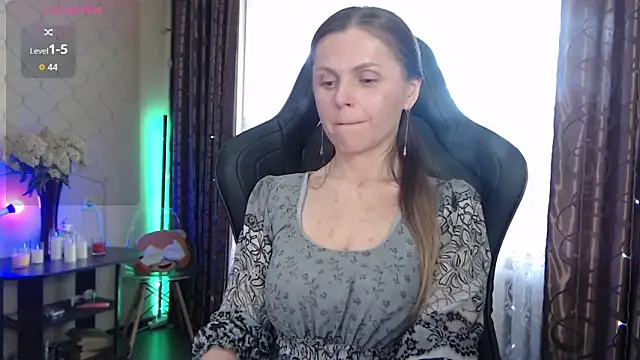 Snapshot of JessieOMays chatting on 27, 5, 2026 JessieOMays online show from 27, 5, 2026