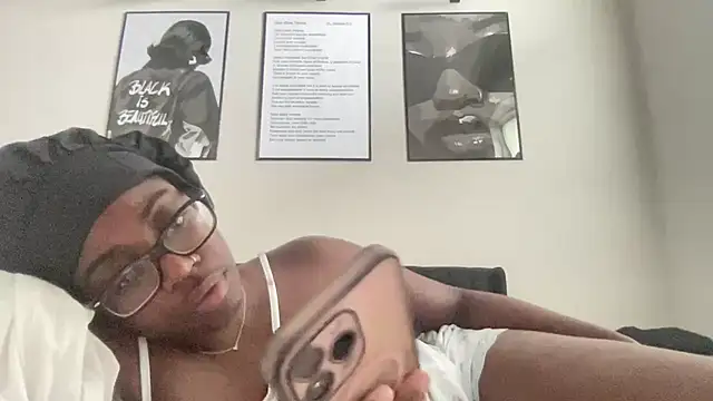 AveryJ99 online show from 7, 4, 2026