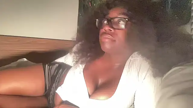 AveryJ99 online show from 22, 3, 2025