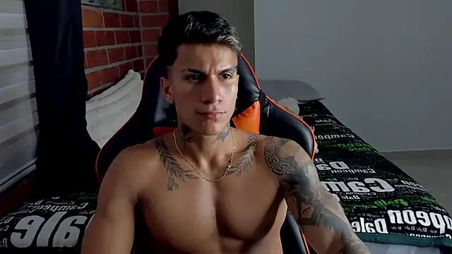 pettergrey1 online show from 4, 11, 2025