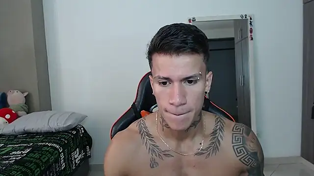 pettergrey1 online show from 25, 2, 2026