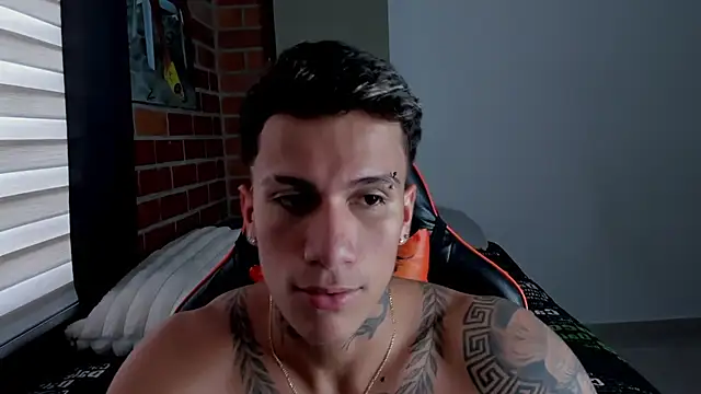 pettergrey1 online show from 6, 11, 2025