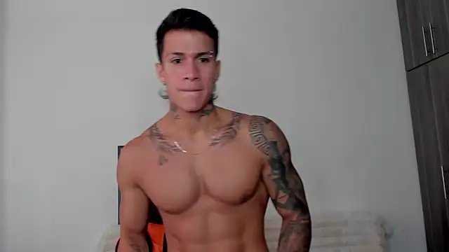 pettergrey1 online show from 16, 12, 2025