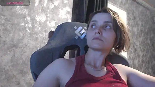 womanstrong78 online show from 7, 7, 2026