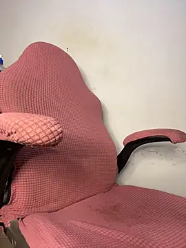 CinnamonCookiez online show from 3, 12, 2025