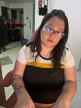 CinnamonCookiez online show from 20, 12, 2024