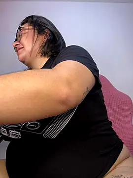 CinnamonCookiez online show from 11, 10, 2025