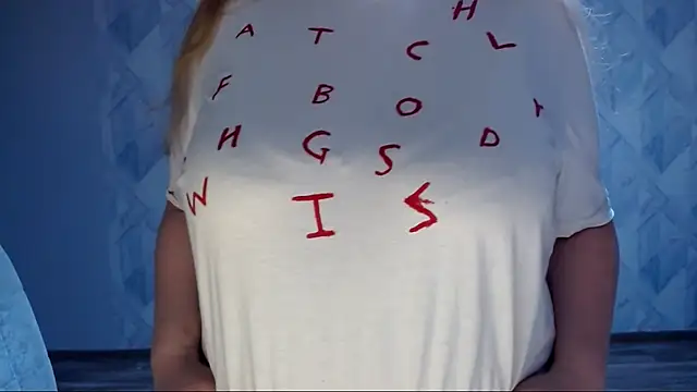 Snapshot of Melina_Hot9 chatting on 22, 7, 2026 Melina Hot9 online show from 22, 7, 2026