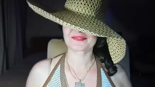 Snapshot of WitchBlueRose chatting on 8, 11, 2025 WitchBlueRose online show from 8, 11, 2025