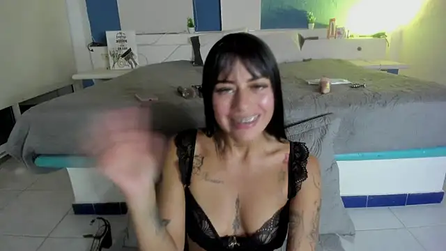 ZairaSofia1 online show from 27, 1, 2025