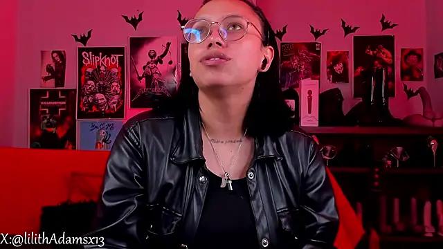 Snapshot of lilith-deveraux chatting on 29, 4, 2026 lilith-deveraux online show from 29, 4, 2026