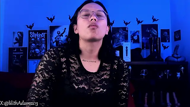 lilith-deveraux online show from 8, 4, 2026