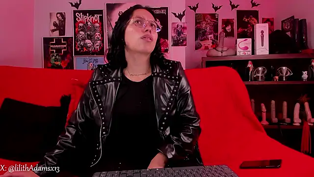 lilith-deveraux online show from 13, 3, 2026