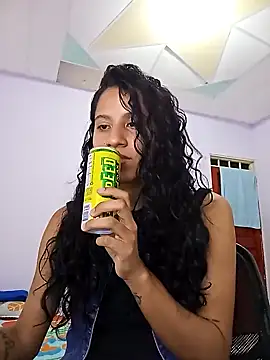 Snapshot of Karii-R chatting on 24, 1, 2025 Karii-R online show from 24, 1, 2025