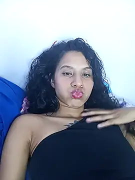 Snapshot of Karii-R chatting on 5, 2, 2025 Karii-R online show from 5, 2, 2025