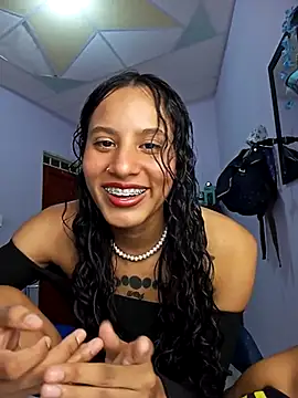 Snapshot of Karii-R chatting on 5, 3, 2025 Karii-R online show from 5, 3, 2025