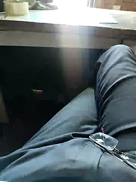 Snapshot of nupa230780 chatting on 14, 11, 2025 nupa230780 online show from 14, 11, 2025