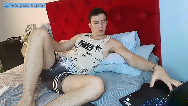 Snapshot of NicoDavisHere chatting on 18, 5, 2026 NicoDavisHere online show from 18, 5, 2026