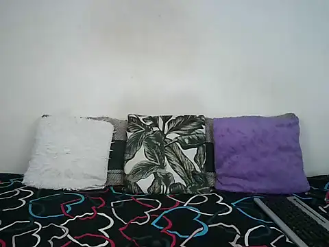 Snapshot of Thickqueenxxx chatting on 3, 6, 2026 Thickqueenxxx online show from 3, 6, 2026