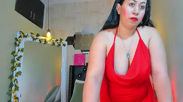 Snapshot of Fransheska-mon chatting on 7, 7, 2026 Fransheska-mon online show from 7, 7, 2026