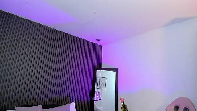 Axel brunette1 online show from 18, 12, 2025