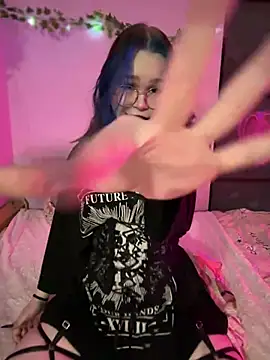 MaddisonHaas online show from 28, 1, 2025