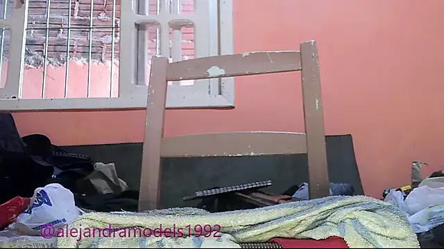 Snapshot of alejandra01 chatting on 26, 4, 2026 alejandra01 online show from 26, 4, 2026