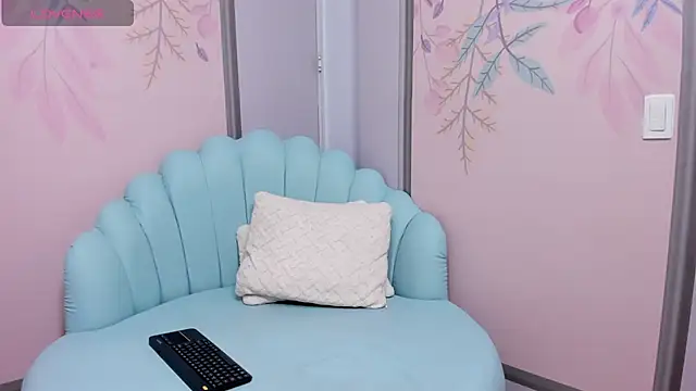 Sweetgirl4u  online show from 13, 2, 2025
