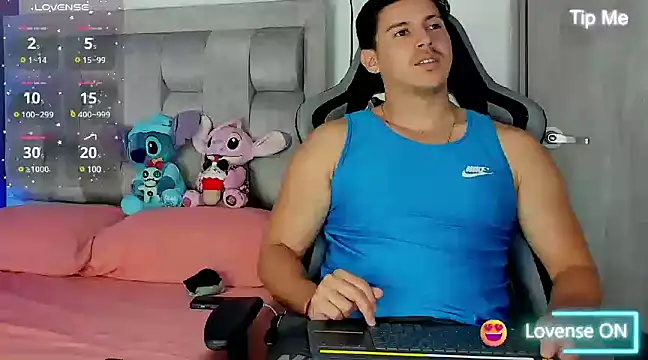 victor vixen online show from 6, 3, 2025