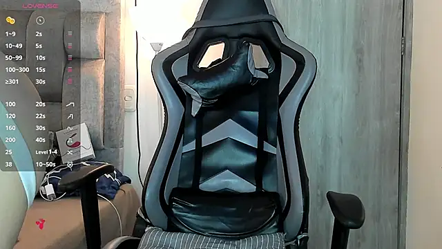 Snapshot of victor_vixen chatting on 17, 11, 2025 victor vixen online show from 17, 11, 2025