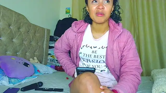 Snapshot of Samary_thomas chatting on 12, 5, 2026 Samary thomas online show from 12, 5, 2026