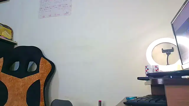 Snapshot of Samary_thomas chatting on 29, 11, 2025 Samary thomas online show from 29, 11, 2025