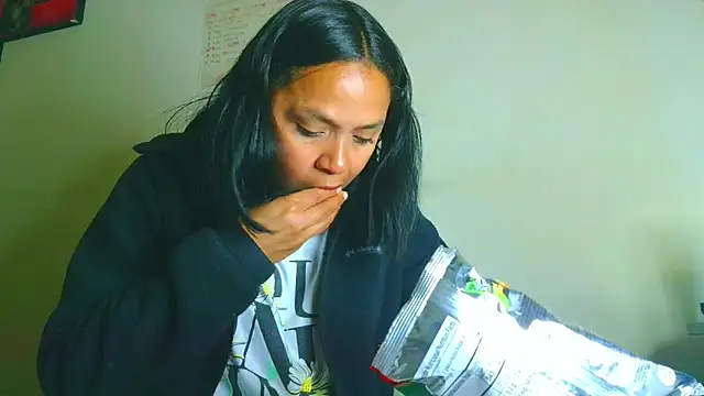 Snapshot of Samary_thomas chatting on 6, 6, 2026 Samary thomas online show from 6, 6, 2026