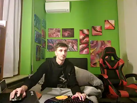 Snapshot of MASTERBULLY chatting on 6, 10, 2025 MASTERBULLY online show from 6, 10, 2025