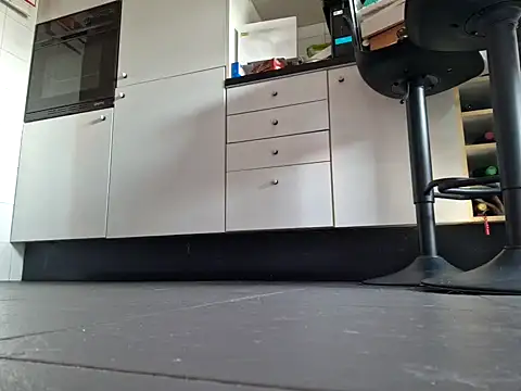 Snapshot of MASTERBULLY chatting on 15, 10, 2025 MASTERBULLY online show from 15, 10, 2025