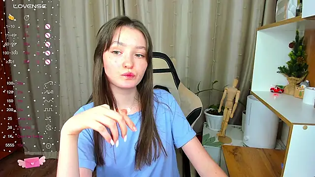 Fairyy Moon online show from 15, 1, 2025
