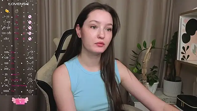 Fairyy Moon online show from 1, 10, 2025