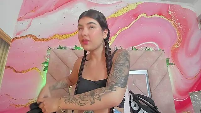 Taylor  cooper online show from 20, 4, 2026