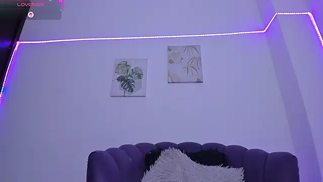 Marian Boobs online show from 4, 5, 2026
