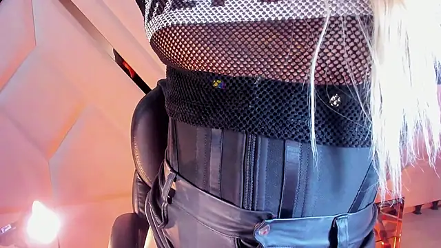 Elody Preysler69 online show from 11, 2, 2026