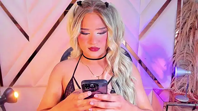 Snapshot of Elody_Preysler69 chatting on 27, 11, 2025 Elody Preysler69 online show from 27, 11, 2025