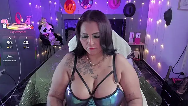 Ivonnee   online show from 17, 1, 2026