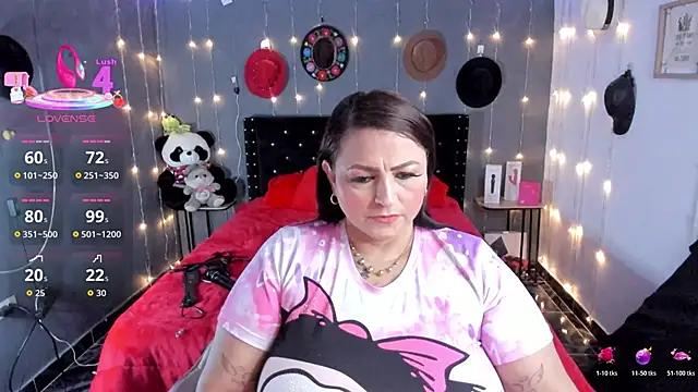 Ivonnee   online show from 12, 11, 2025